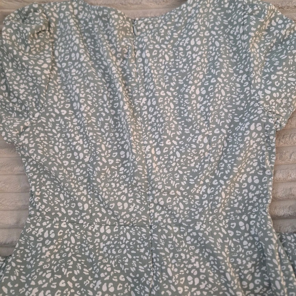 Princess Polly Womens Green Leopard Print Mini Dress Size 4 Puff Sleeve V-neck - Picture 13 of 13